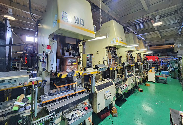 80t ロボットライン